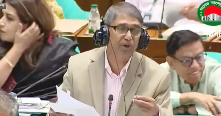 সংসদ অধিবেশনে কথা বলছেন মুক্তিযুদ্ধবিষয়ক মন্ত্রী